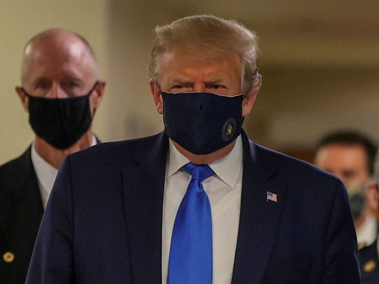 Trump finally put on a mask