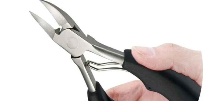 Top Tips On How To Use Toenail Clippers For Thick Nails