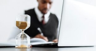 How A CPA Can Help You Navigate Complex Tax Law
