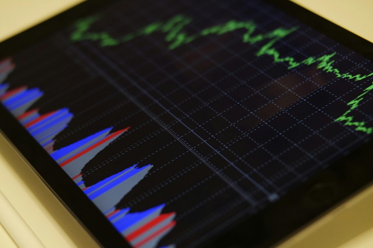How CPAs Help You Navigate Complex Financial Regulations