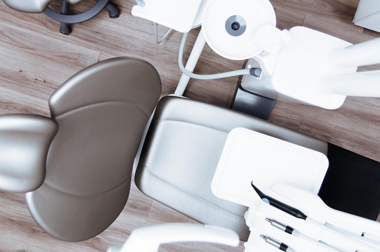 Dental Implants Overseas: Why “Cheap” Dental Tourism Can Cost You Dearly