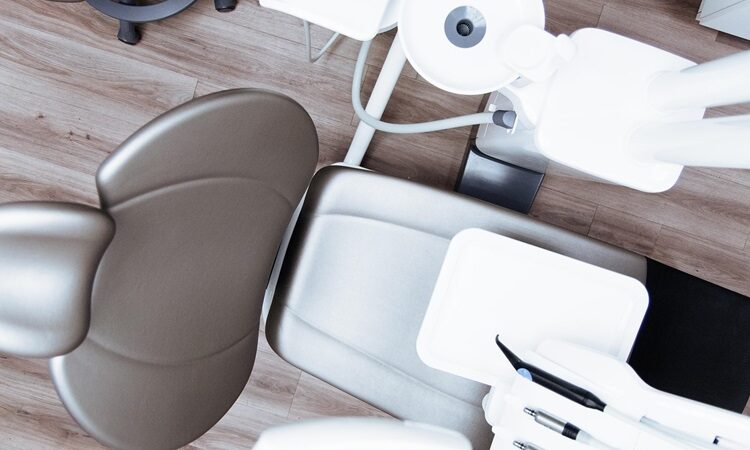 5 Signs It’s Time to Book Your Next Dental Check-Up