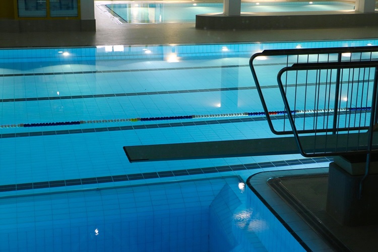 Signs That Your Indoor Pool Requires Commercial Heating and Cooling Repair