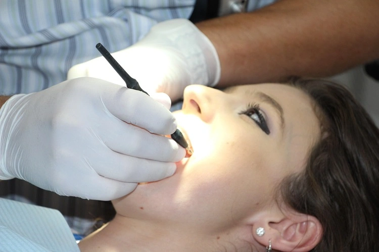How Dental Veneers Can Transform Your Smile