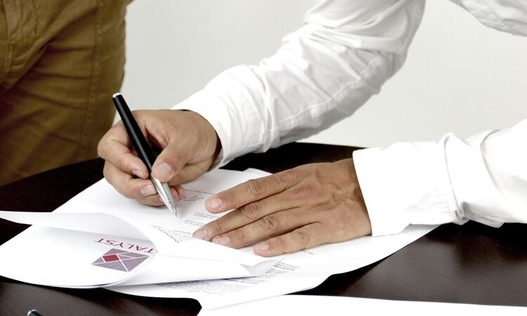 The Role Of Payroll Firms In Managing Employee Benefits And Deductions