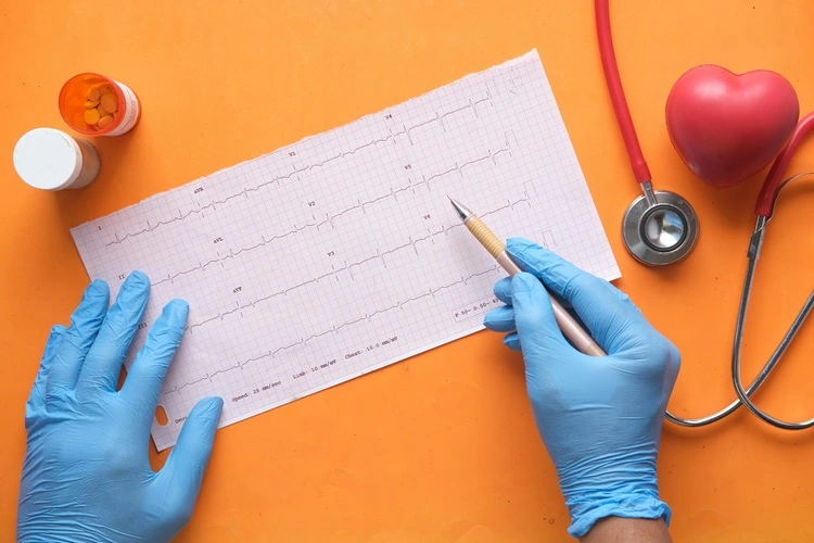 CARDIOLOGY Lifestyle and Prevention: Key Steps to a Healthy Heart
